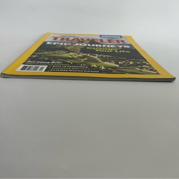 National Geographic Traveler magazine April May 2017 paperback - Picture 5 of 15